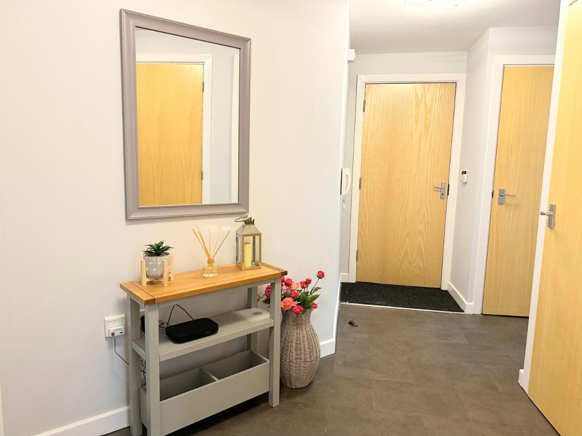 Superb 2 Bed 2 Bathroom Free Parking Derby Exterior foto